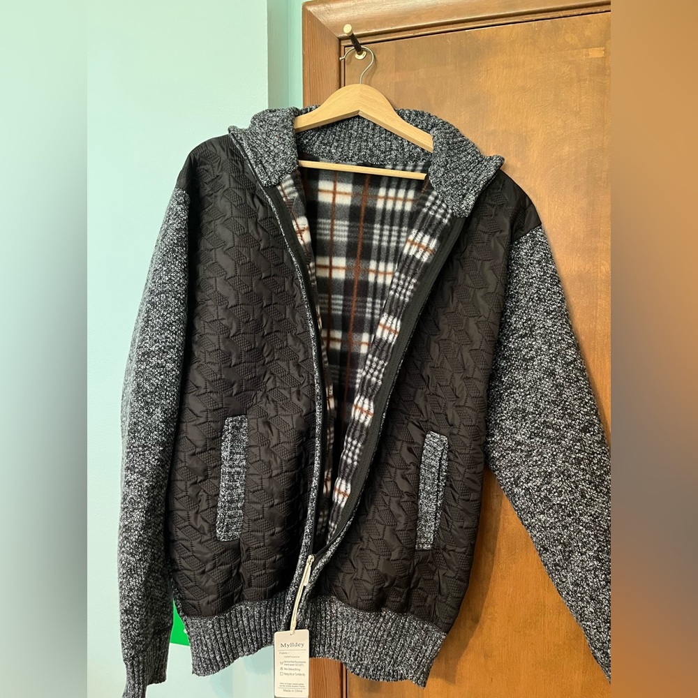 Mens fleece lined woven zip-up